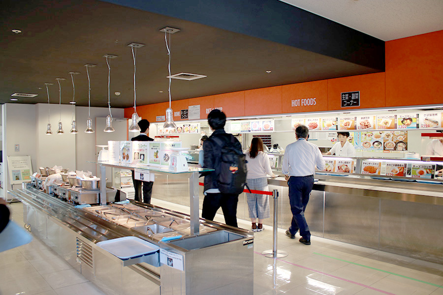 Dining at the Cafeteria – Smart Choice
